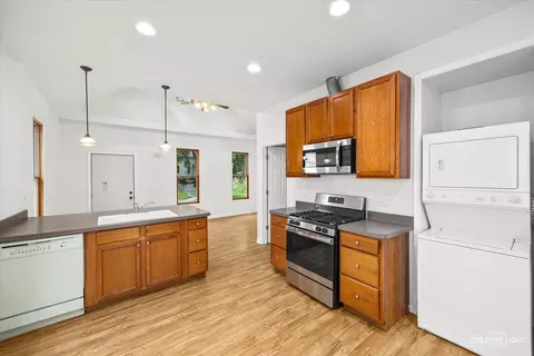 Other - 255 Bartlett Pl, Elgin, IL 60120 photo 2 of 7