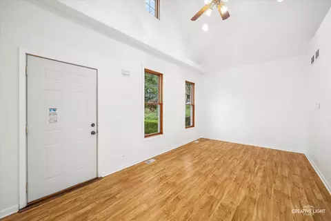 Other - 255 Bartlett Pl, Elgin, IL 60120 photo 6 of 7