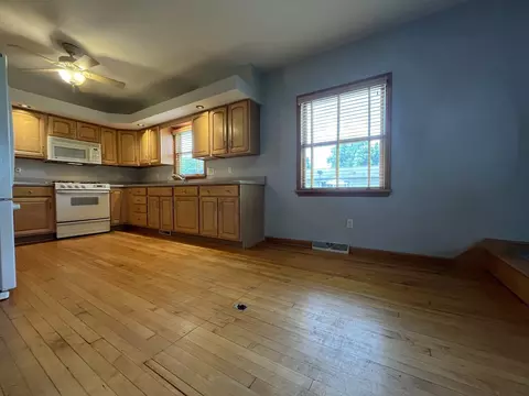 Kitchen - 1014 Walnut St, Ottawa, IL 61350 photo 1 of 2