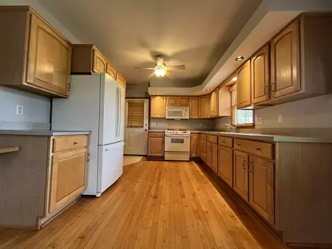 Kitchen - 1014 Walnut St, Ottawa, IL 61350 photo 2 of 2