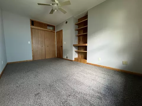 Bedroom - 1014 Walnut St, Ottawa, IL 61350 photo 3 of 4