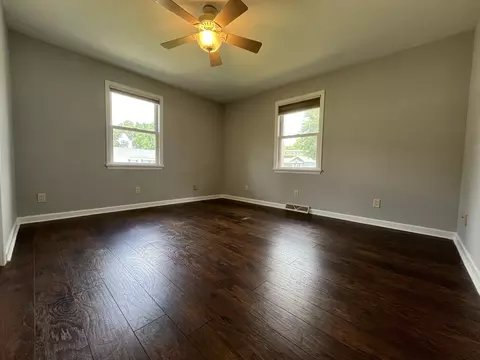 Bedroom - 1014 Walnut St, Ottawa, IL 61350 photo 1 of 4