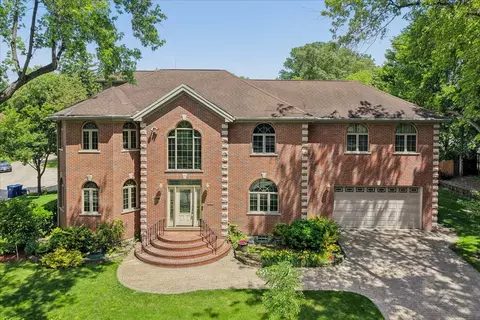 238 Westmoreland Dr, Wilmette, IL 60091