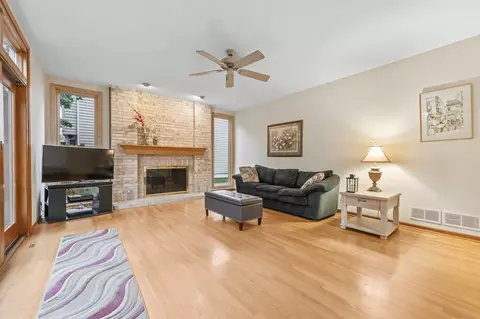 1155 Charter Oaks Dr, Bartlett, IL 60103 photo 14