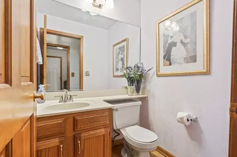 1155 Charter Oaks Dr, Bartlett, IL 60103 photo 17