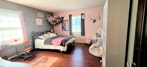 Bedroom - 981 S Evergreen Ave, Kankakee, IL 60901 photo 3 of 4
