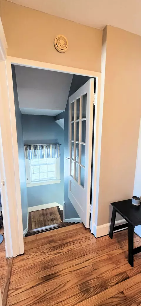 Entry Way - 981 S Evergreen Ave, Kankakee, IL 60901 photo 5 of 5