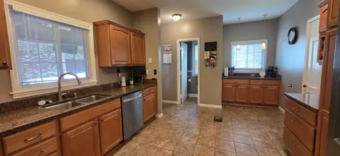 Kitchen - 981 S Evergreen Ave, Kankakee, IL 60901 photo 2 of 3