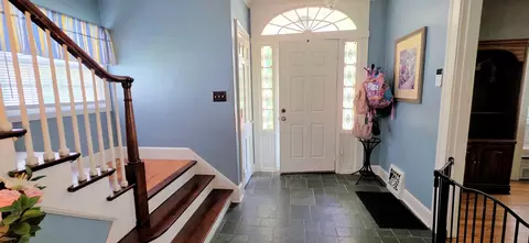 Entry Way - 981 S Evergreen Ave, Kankakee, IL 60901 photo 1 of 5
