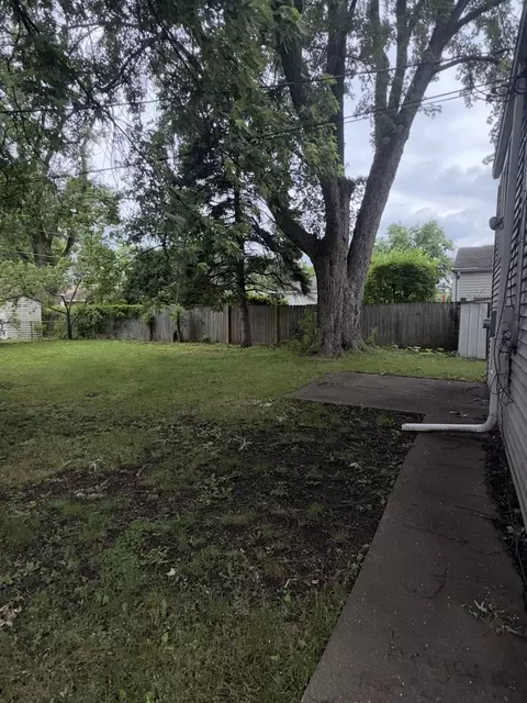Exterior - 1024 S Wolf Rd, Des Plaines, IL 60016 photo 2 of 3