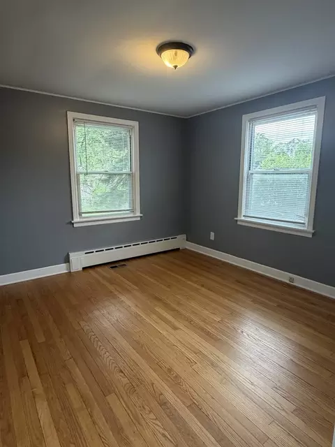 Bedroom - 1024 S Wolf Rd, Des Plaines, IL 60016 photo 2 of 4