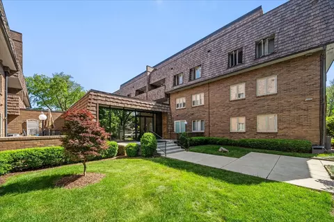 1730 W Galena Blvd #304E, Aurora, IL 60506