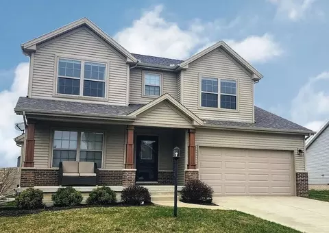 1616 Hunters Ridge Ct, Mahomet, IL 61853