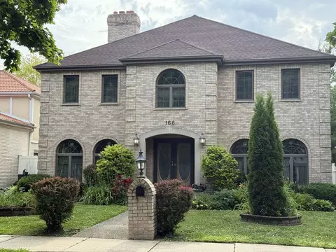 166 N Maple Ave, Elmhurst, IL 60126