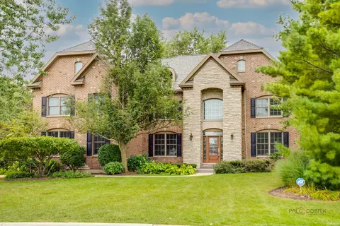 14805 Creekside Path, Libertyville, IL 60048