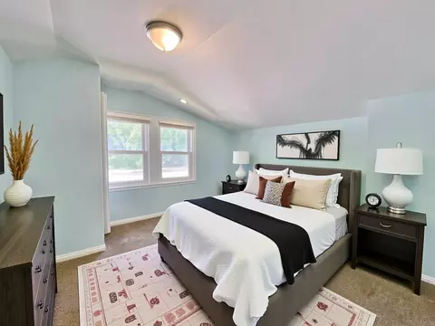 Bedroom - 685 E 142nd St, Dolton, IL 60419 photo 7 of 10