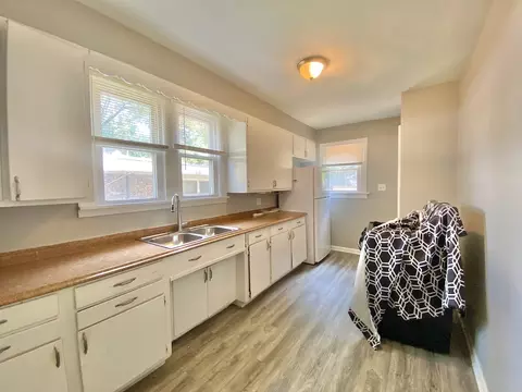 Kitchen - 685 E 142nd St, Dolton, IL 60419 photo 1 of 1