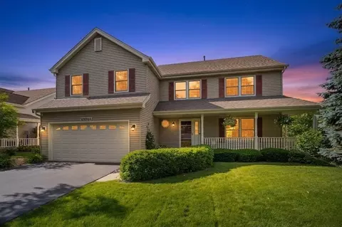 39 W664 Terney Ln, Geneva, IL 60134