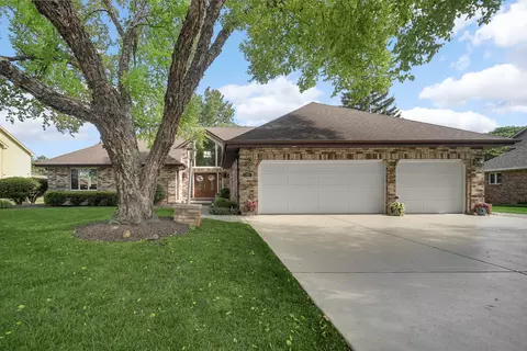 708 Galway Ln, Prospect Heights, IL 60070