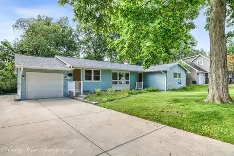 153 Terrace Dr, Dekalb, IL 60115