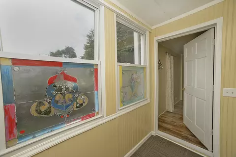 Entry Way - 1111 Walnut St, Ottawa, IL 61350 photo 2 of 2