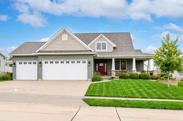 6219 Fillmore St, Davenport, IA 52806