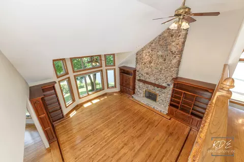 Living - 22625 Marina Dr, Plainfield, IL 60585 photo 6 of 15