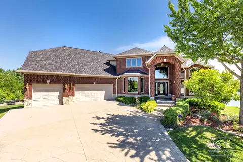 Exterior - 22625 Marina Dr, Plainfield, IL 60585 photo 1 of 29