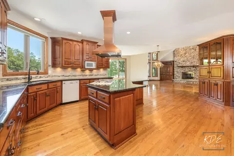 Kitchen - 22625 Marina Dr, Plainfield, IL 60585 photo 1 of 8