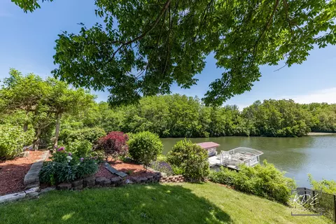 Exterior - 22625 Marina Dr, Plainfield, IL 60585 photo 11 of 29
