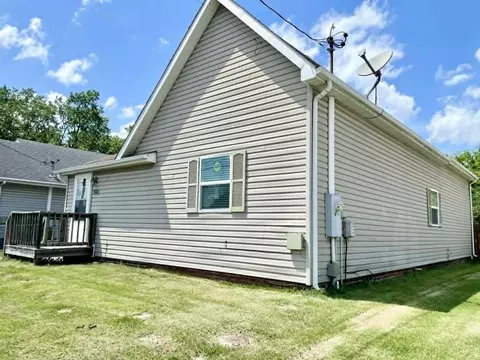 Exterior - 511 E Herrin St, Herrin, IL 62948 photo 1 of 4