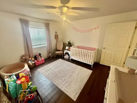 Bedroom - 511 E Herrin St, Herrin, IL 62948 photo 2 of 2