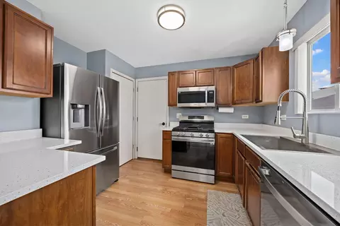 Kitchen - 1802 Blue Ridge Dr, Plainfield, IL 60586 photo 1 of 4