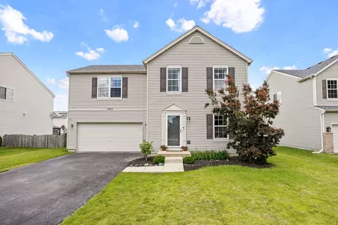 Exterior - 1802 Blue Ridge Dr, Plainfield, IL 60586 photo 4 of 7
