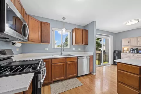 Kitchen - 1802 Blue Ridge Dr, Plainfield, IL 60586 photo 4 of 4