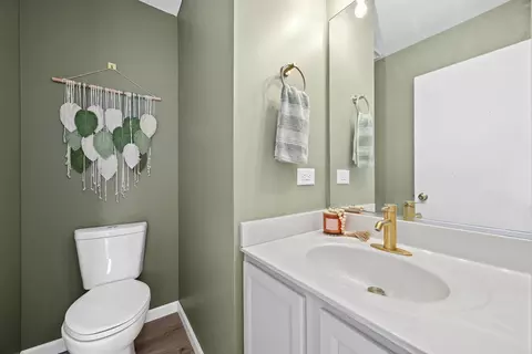 Bath - 1802 Blue Ridge Dr, Plainfield, IL 60586 photo 1 of 3
