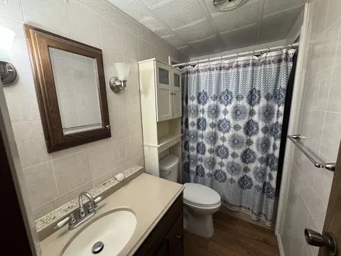 Bath - 112 E 6th St, Staunton, IL 62088 photo 1 of 5