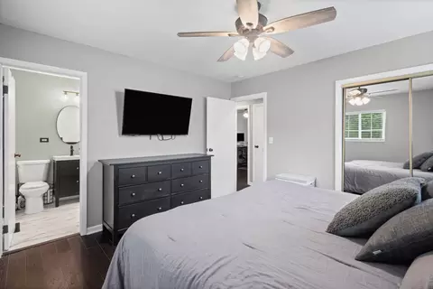 Bedroom - 309 Willow Rd, Wauconda, IL 60084 photo 4 of 4