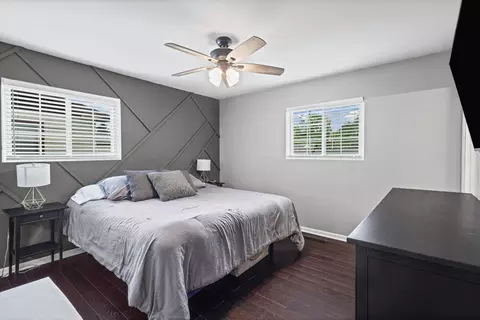 Bedroom - 309 Willow Rd, Wauconda, IL 60084 photo 1 of 4