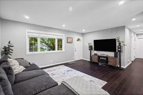 Living - 309 Willow Rd, Wauconda, IL 60084 photo 1 of 1