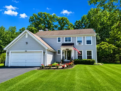 580 Sycamore Cir, Wauconda, IL 60084