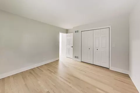 Bedroom - 251 Perth Rd, Cary, IL 60013 photo 3 of 3