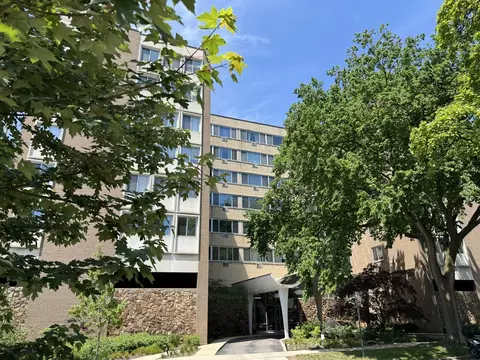 151 N Kenilworth Ave #4G, Oak Park, IL 60301