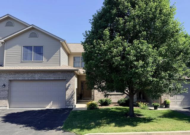 1354 Ridge Dr, Sycamore, IL 60178