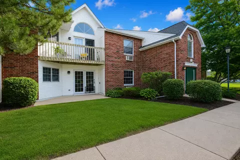 501 Leah Ln #1A, Woodstock, IL 60098