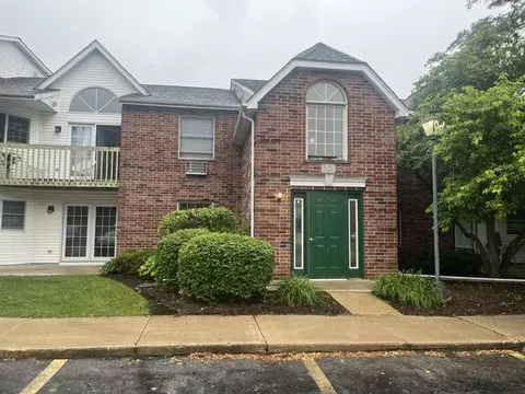 501 Leah Ln #1A, Woodstock, IL 60098