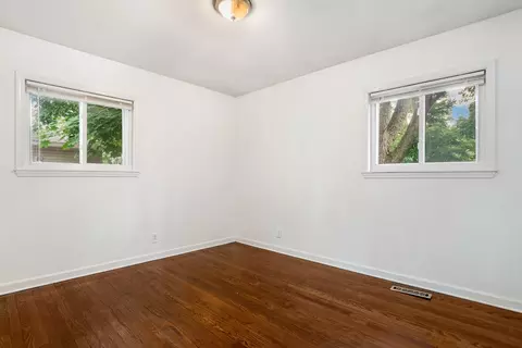 Bedroom - 231 W 35th St, Steger, IL 60475 photo 3 of 4