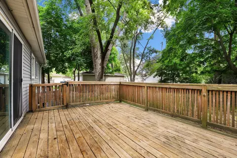 Exterior - 231 W 35th St, Steger, IL 60475 photo 2 of 3