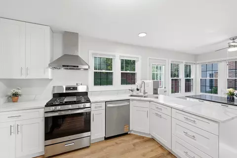 Kitchen - 4310 Forest Glen Dr, Hoffman Estates, IL 60192 photo 1 of 2