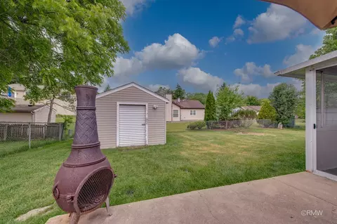 Exterior - 922 Capistrano Ter, Bartlett, IL 60103 photo 5 of 7